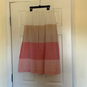 This skirt is super cute and would be a great skirt for Easter!